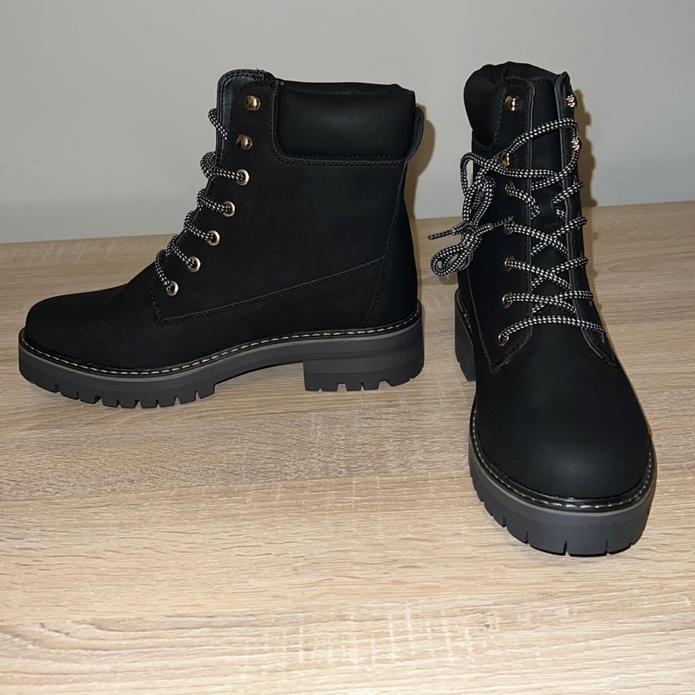 Black boots